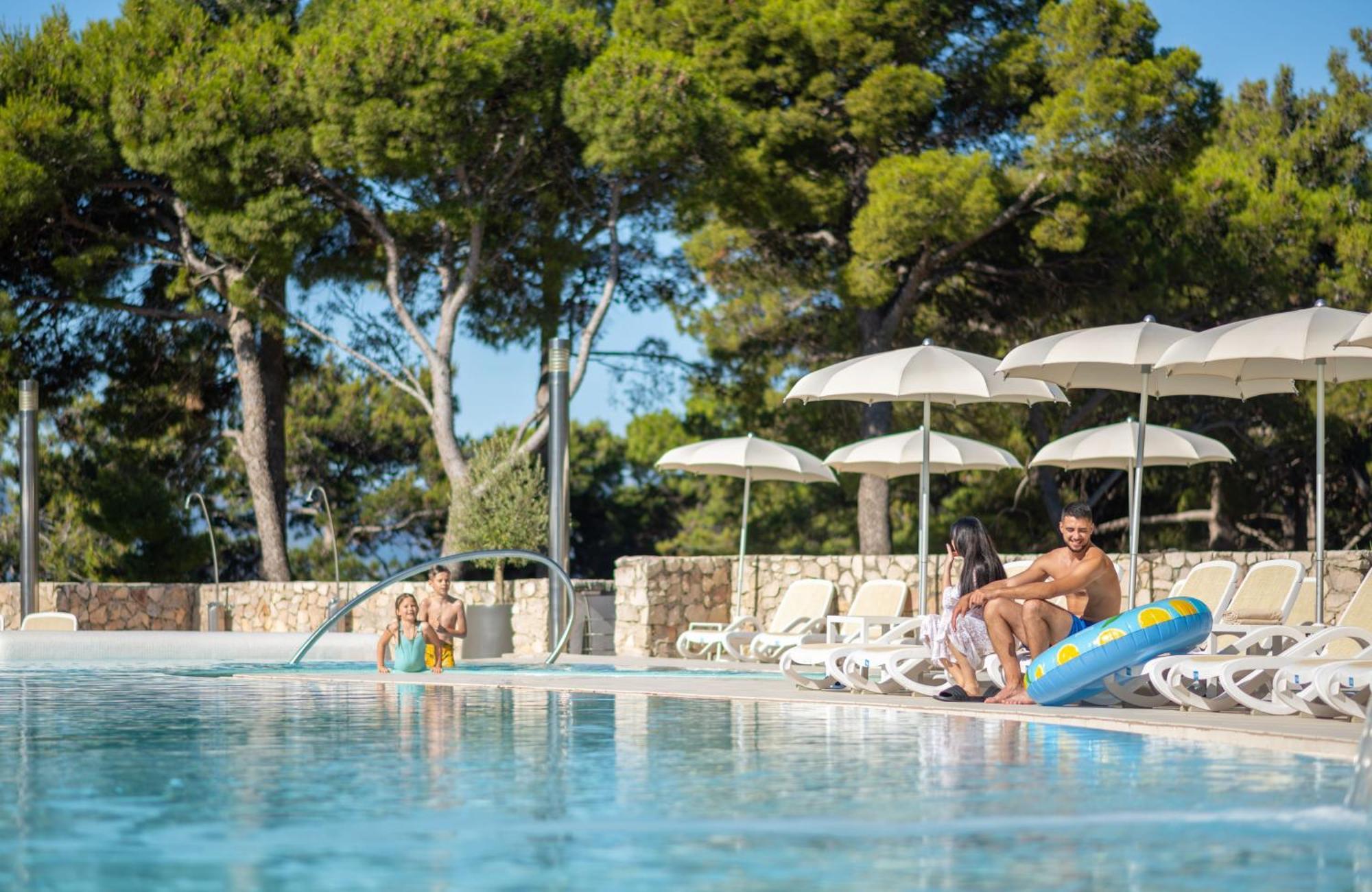 Bluesun Hotel Elaphusa Bol Dış mekan fotoğraf